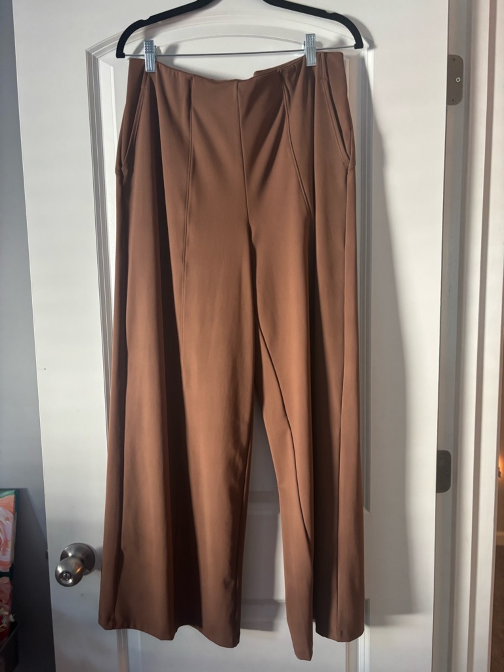 Old Navy PowerSoft Go Dry
Brown Wide Leg Pants